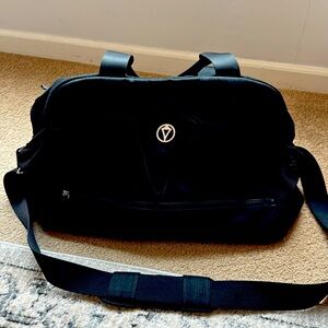 Iviva ( owned by Lululemon) Athletic / Dance Bag